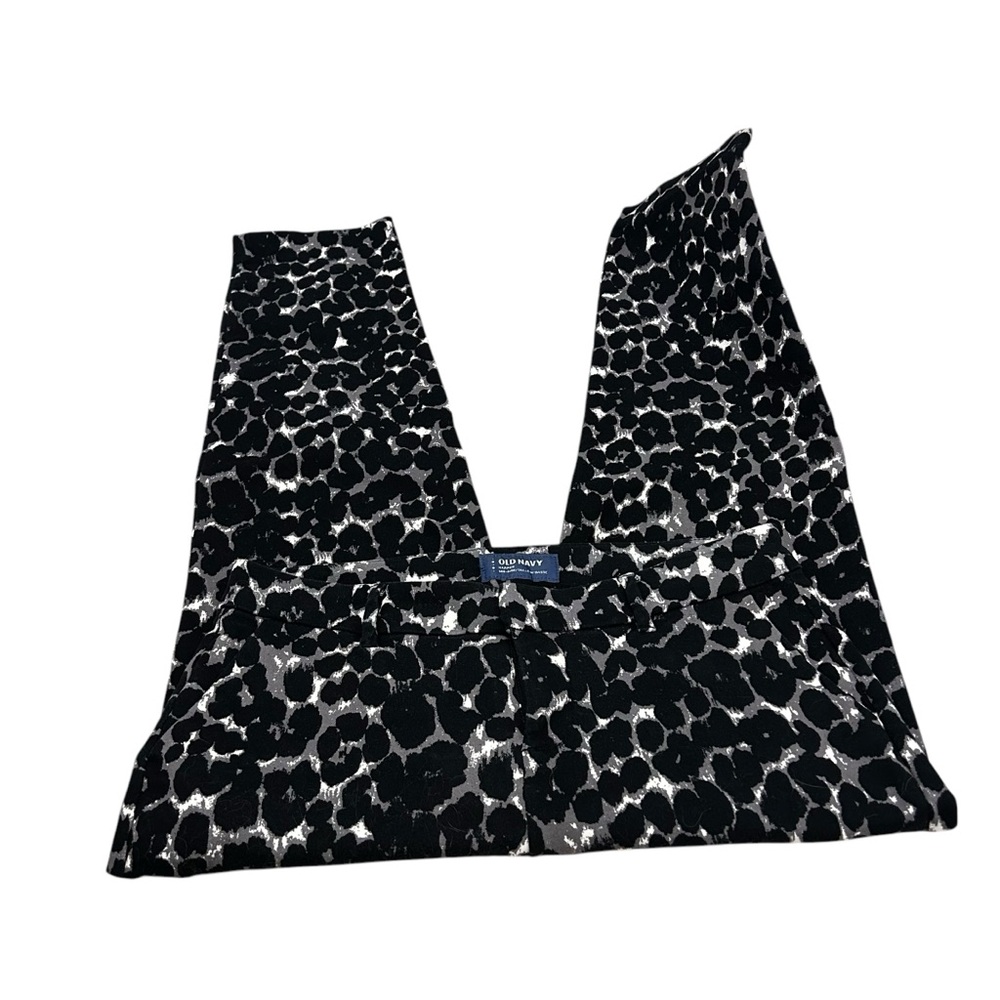 Black Cheetah Leopard Dress Pants Women’s Size 2 Regular Old Navy Capri Design! - Picture 2 of 5